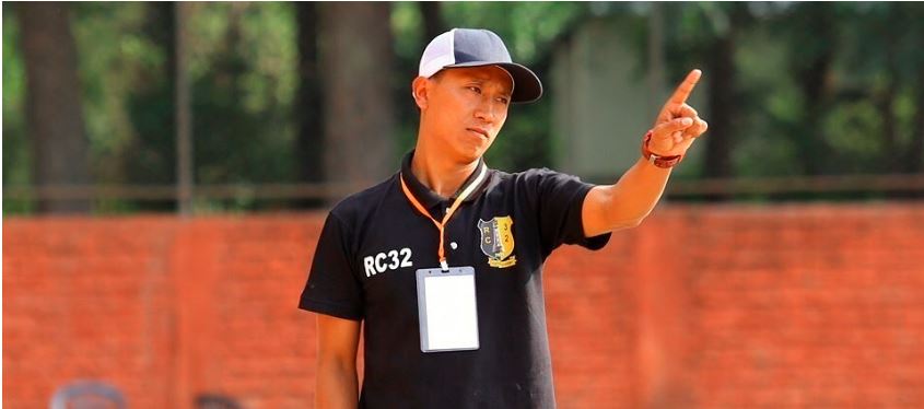 नेपाली फुटसल टिमका प्रशिक्षक गुरुङलाई एक खेलकाे प्रतिबन्ध र एक लाख जरिबाना !