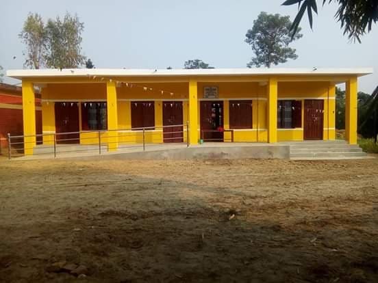 विद्यालयलाई भवन हस्तान्तरण