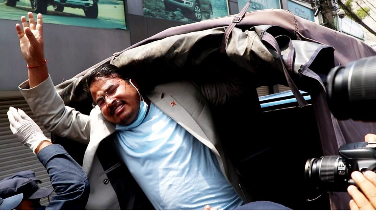 ज्ञानेन्द्र शाही फेरी काठमाडौँबाट पक्राउ