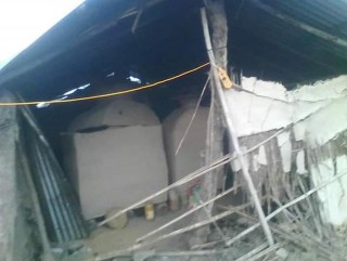जंगली हात्तीले घर भत्कायो