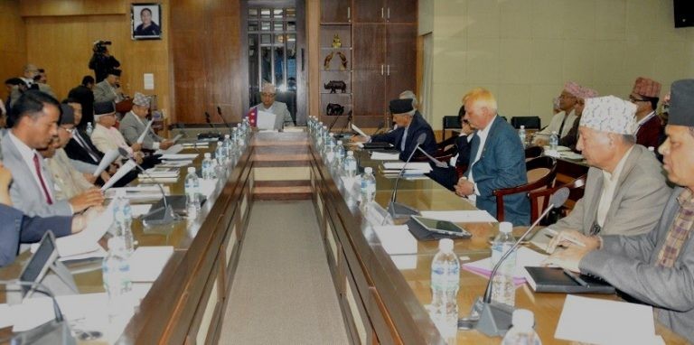 लकडाउनको रणनीति परिवर्तन गर्न विज्ञहरुको सुझाव