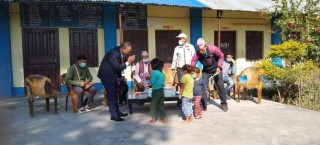 जन्मदिनको अवसर पारेर बालबालिकाहरूका लागि पुस्तक वितरण