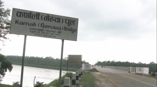कर्णाली (गेरुवा)  पुलबाट हाम फालेर पुरुष बेपत्ता