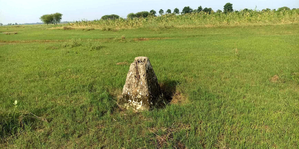बर्दियामा एक दशकयता ३५ वटा सीमा स्तम्भ हराए