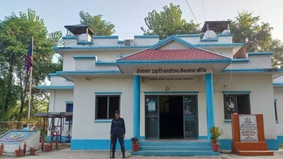 इलाका प्रहरी कार्यालय मैनापोखर बर्दियाका सई ३० हजार घुससहित पक्राउ