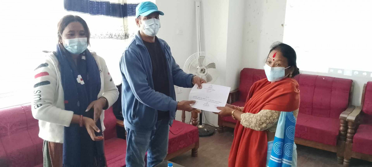 उत्कृष्ट महिला सामुदायिक  स्वास्थ्य स्वयंमसेविका सम्मानित