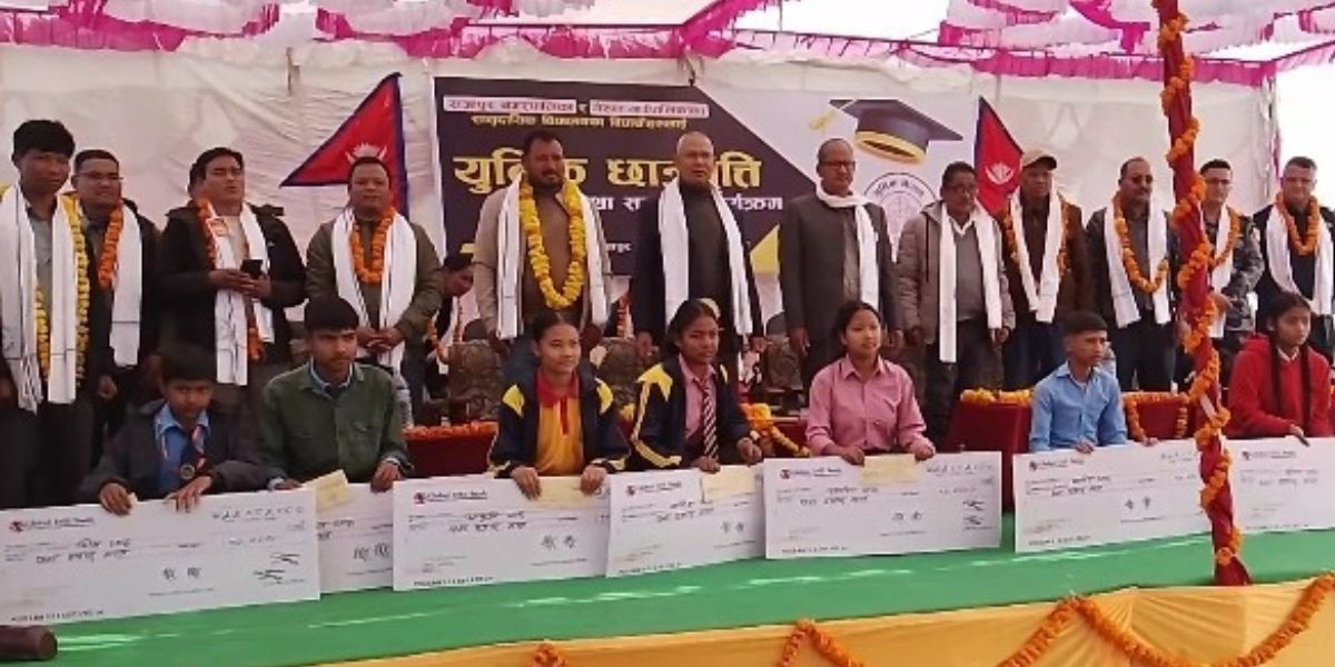 ८० जना विद्यार्थीले पाए ‘युनिक छात्रवृत्ति’